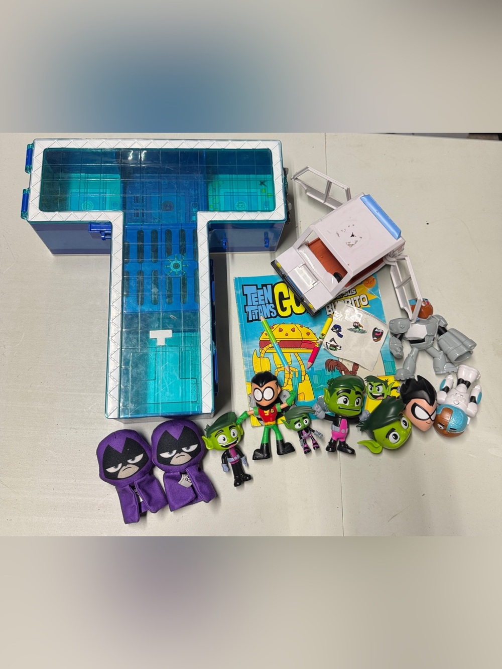 Teen Titans Go! T-Tower home and other bundle